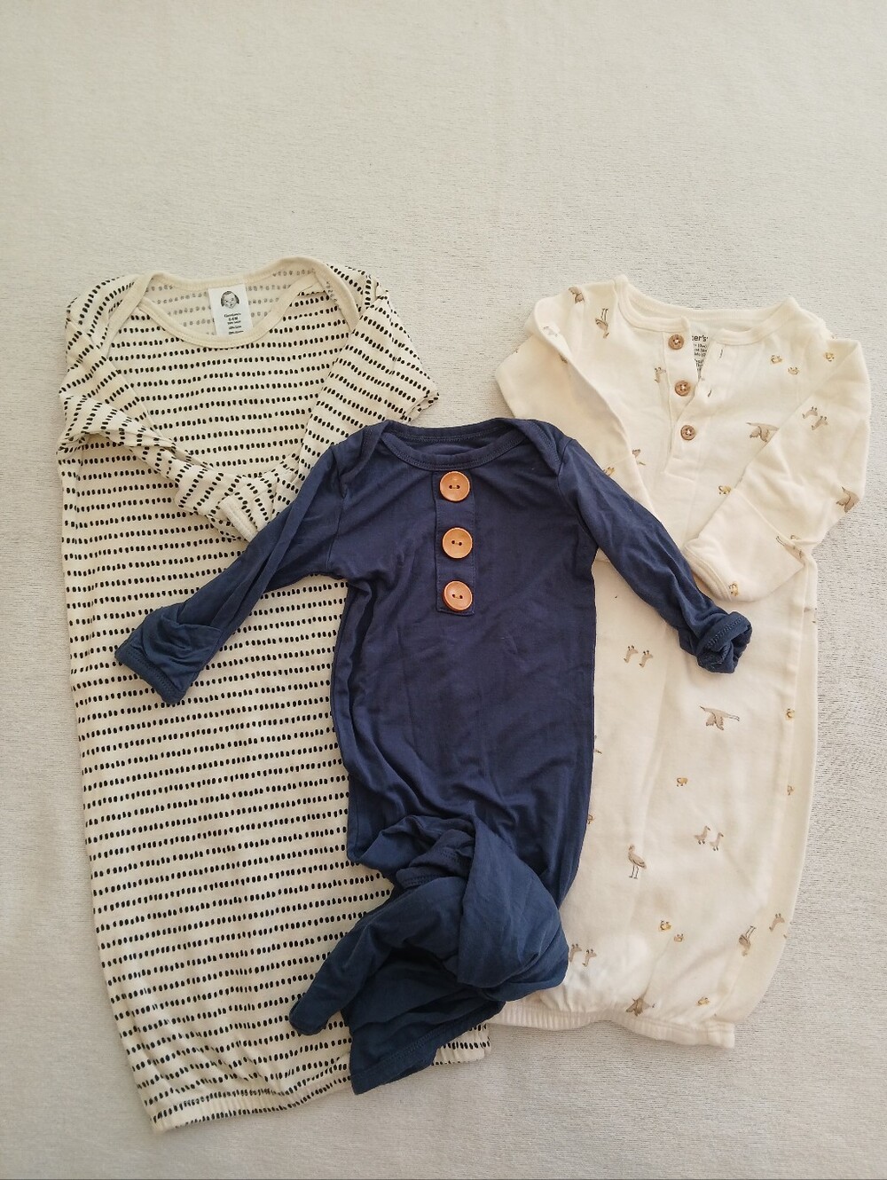 Bundle Newborn Gowns Suzel Carters Gerbers